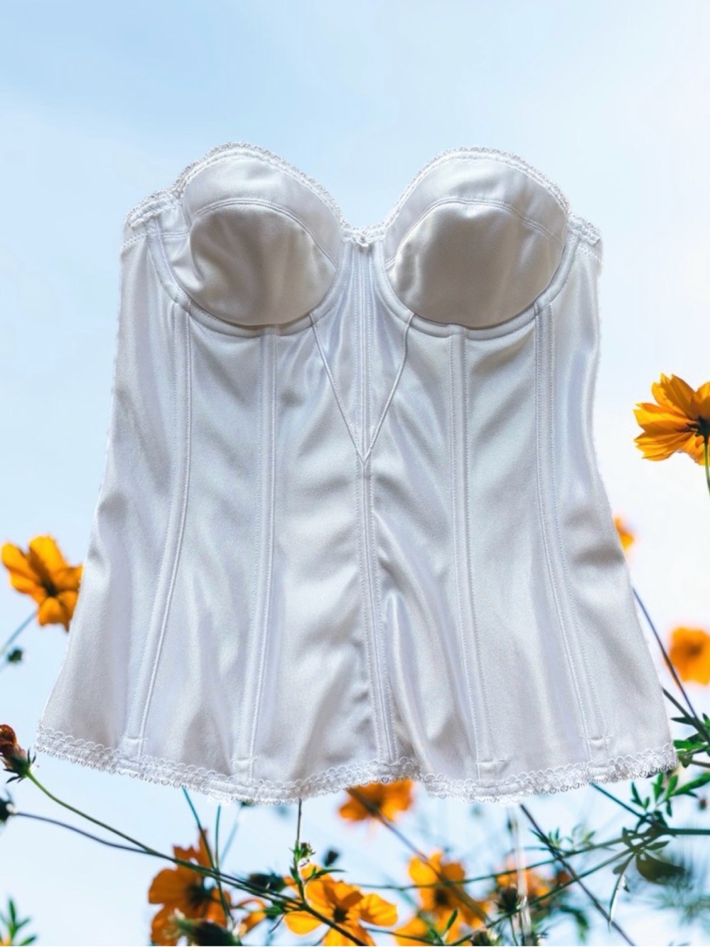 Vintage white corset bustier🪽🪽